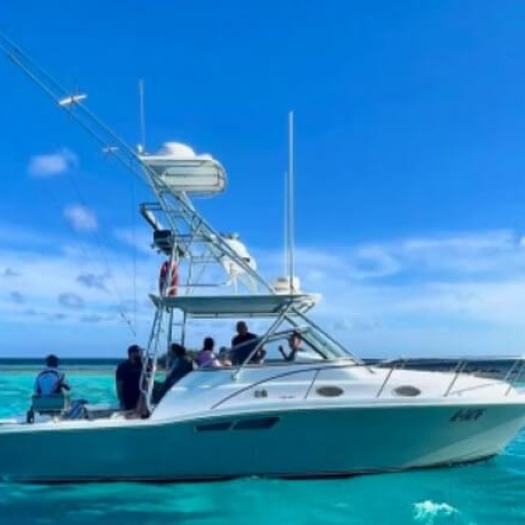 boat tour in Aruba